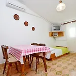 Apartment Apartments Vila Punta