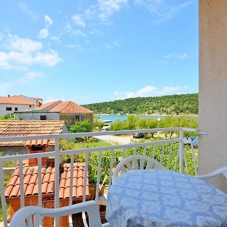 Apartments Vila Punta * Jadrtovac