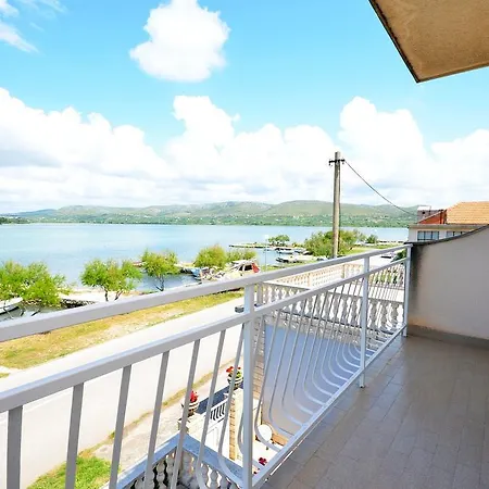 Apartments Vila Punta Apartman Jadrtovac