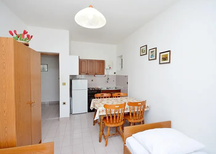 Apartments Vila Punta * Jadrtovac